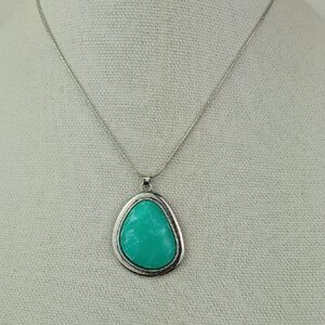 Very Silver Like & Vibrant Blue Green Turquoise Like Stone Pendant Necklace